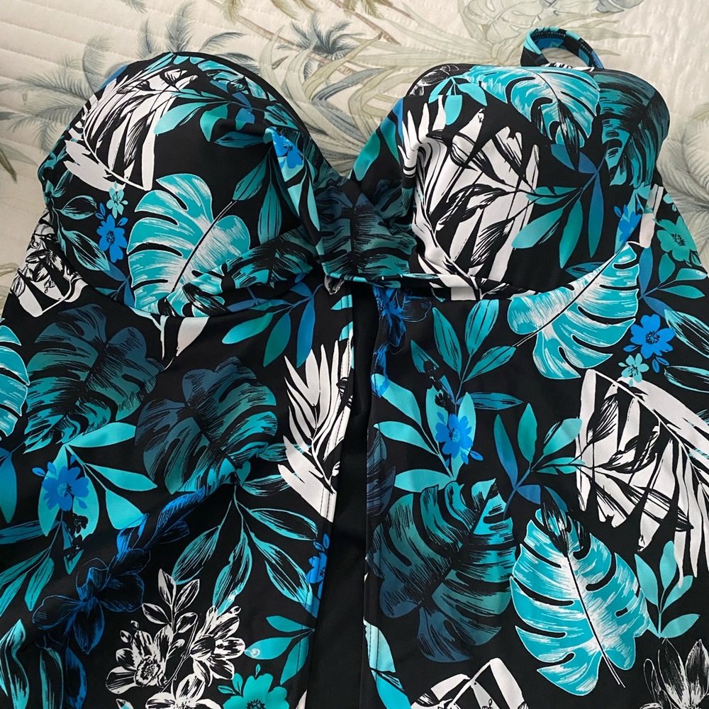 Tankini flyaway top